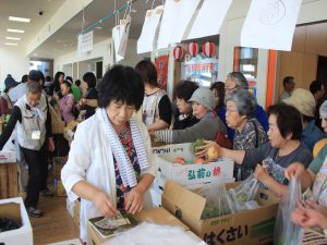 毎年、人気の野菜果物販売